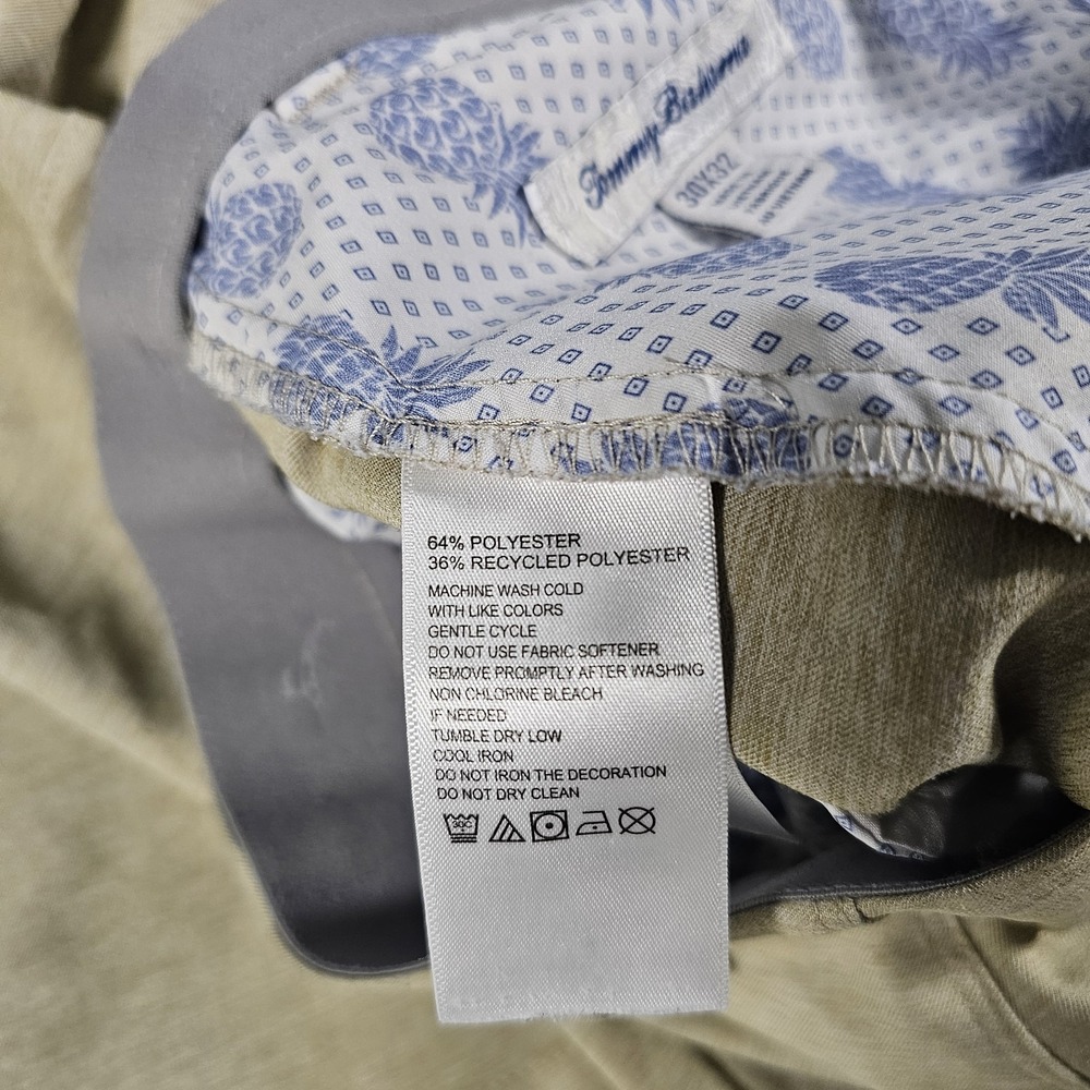 Tommy Bahama Men's 30x32 Beige Performance Golf Chino Pants Flat Front - Picture 8 of 8